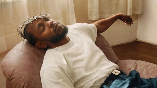 Kendrick-Lamar-shines-on-Mr