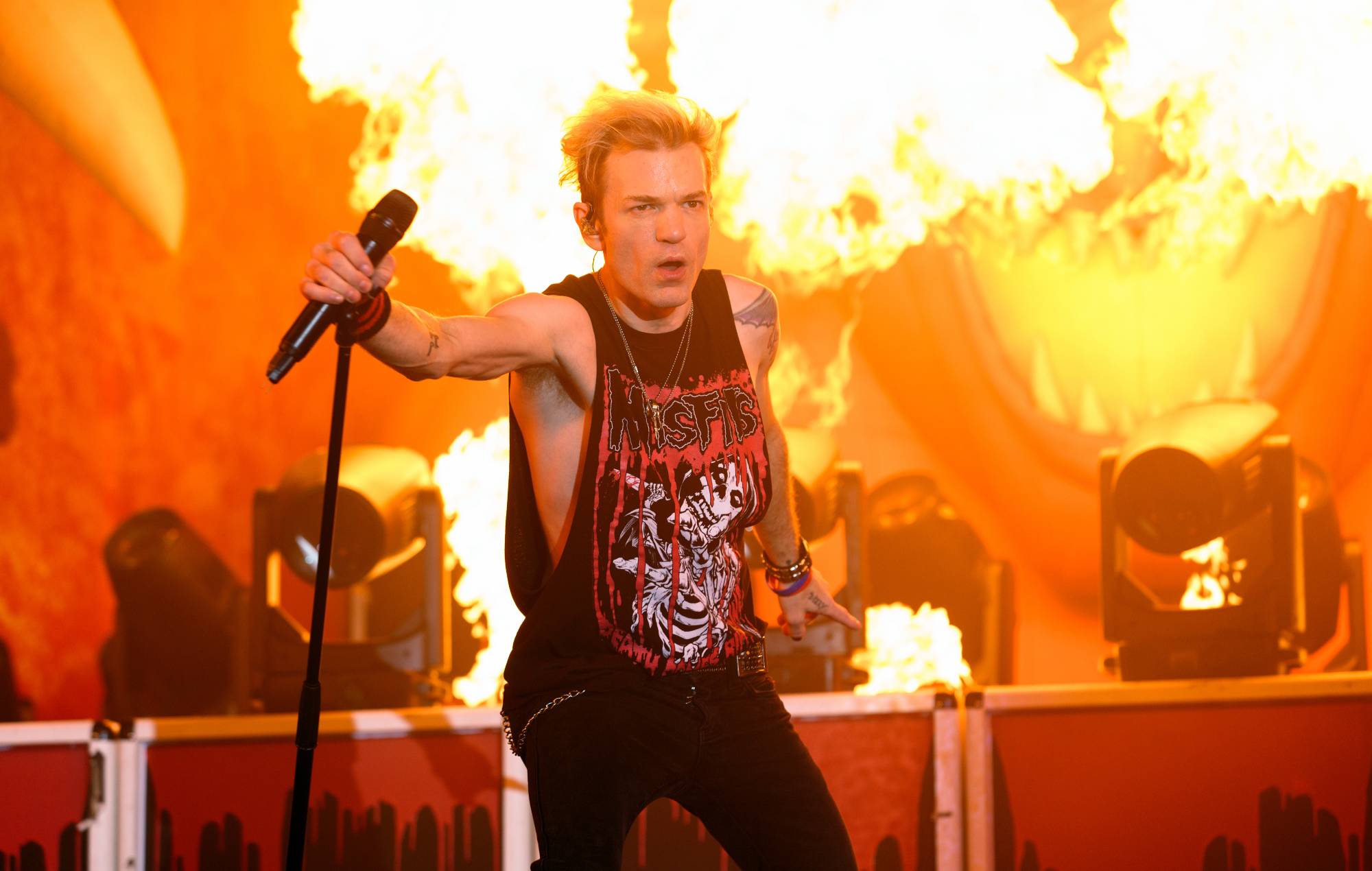 Deryck Whibley of Sum 41 performs during the 