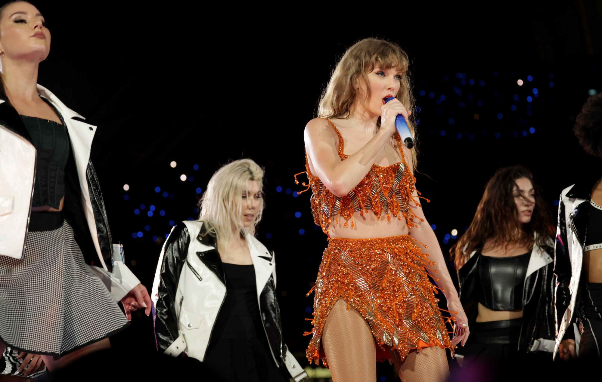  Taylor Swift performs during 