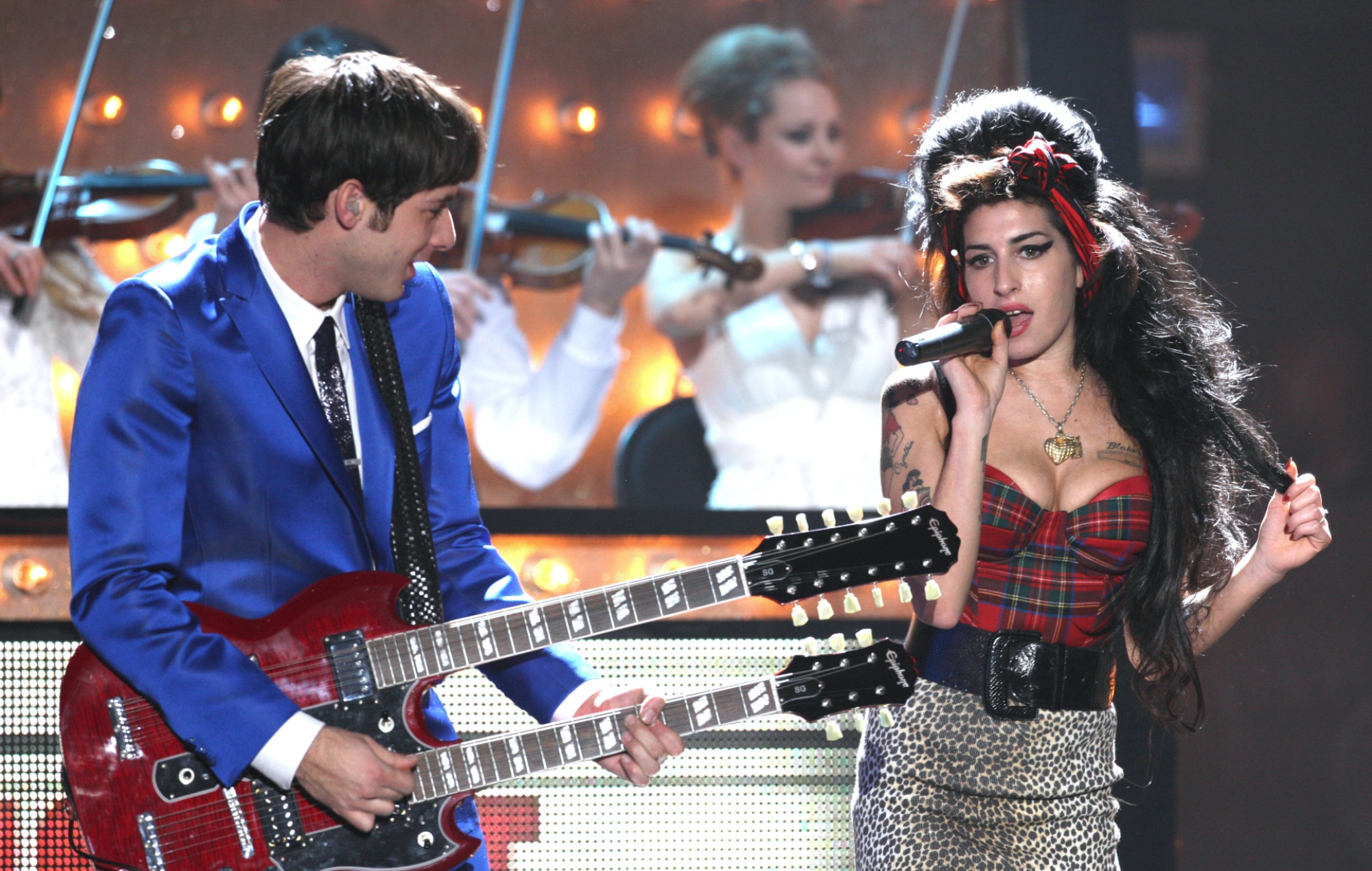 Mark Ronson and Amy Winehouse performing live on stage together