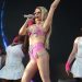 Meghan Trainor fans react after she changes lyrics to ‘All About That Bass’: “She shouldn’t be allowed to sing this song anymore” 